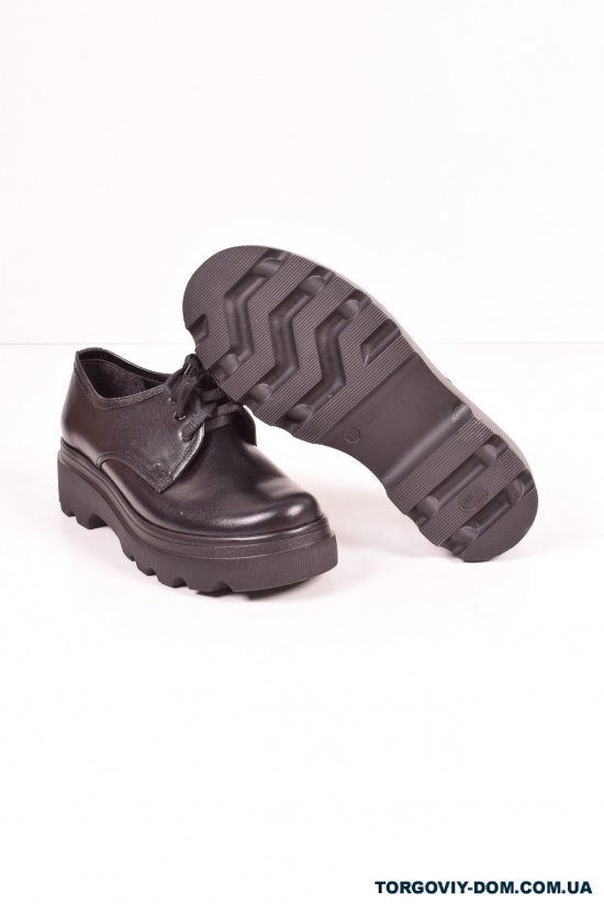 Туфлі жіночі з натуральної (кол. Чорний) шкіри MISTRAL Розмір в наявності : 41 арт.T768