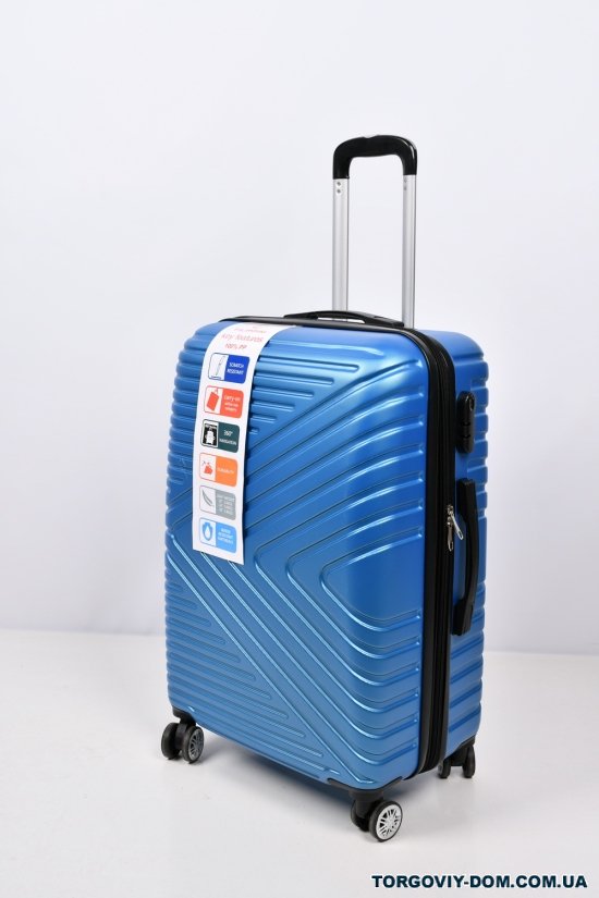 Чемодан (цв.голубой) 4 колеса пластиковый №3/2 средний (размер 58/42/24 см) арт.DM005